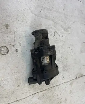 Opel Insignia A EGR valve 55566052
