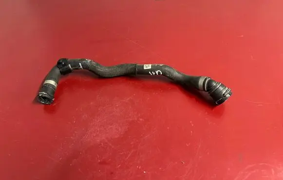 BMW X1 U11 Engine coolant pipe/hose 6832956 64218832956