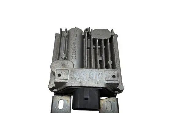 Porsche Panamera (970) Fuel injection pump control unit/module 7P0906093B 33950449 A2C53355730
