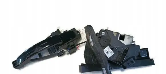 Ford Focus Front door lock
