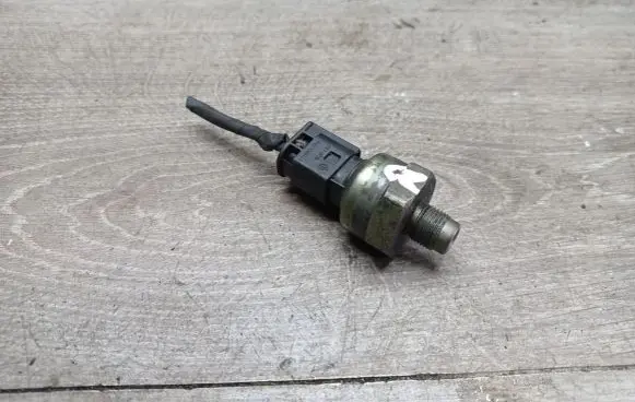 Volvo S60 Brake power pressure regulator 