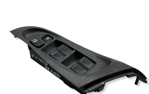 Nissan Almera N16 Electric window control switch 809614M560