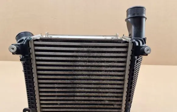 Porsche Panamera (971) Intercooler radiator