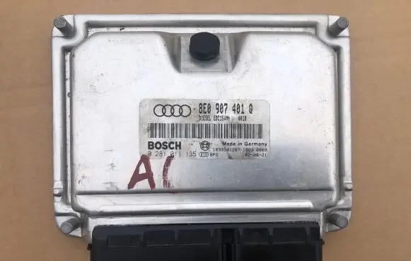 Audi A4 S4 B6 8E 8H Engine control unit/module 8E0907401Q