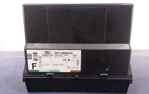 Ford Focus Comfort/convenience module 1S7T-15K600-FD