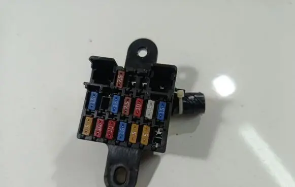 Mazda 5 Fuse box set