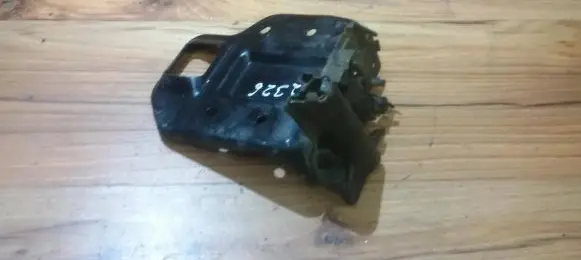 Engine bonnet/hood lock/catch
