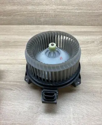 Honda CR-V Heater fan/blower AV5061
