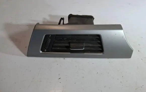 BMW 3 E90 E91 Dashboard side air vent grill/cover trim 9151165 64229151165