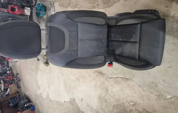 Citroen C4 II Front driver seat 