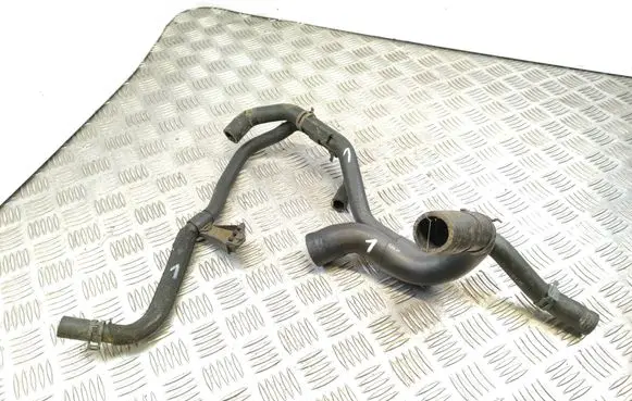 Skoda Superb B6 (3T) Engine coolant pipe/hose 1K0133687B