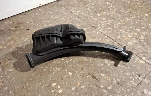 Volvo V60 Intake resonator 30774691