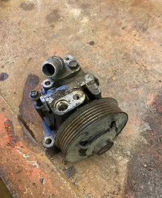 Jaguar XF X250 Power steering pump 8X233A696BA B4911044910 7Z123023