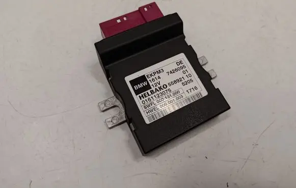 BMW 2 F22 F23 Fuel injection pump control unit/module 16147426095 16147411596
