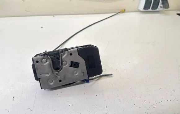 Opel Vivaro Front door lock 8200042171 91166234