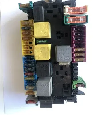 Mercedes-Benz A W176 Fuse module A2469060093 ZGS002