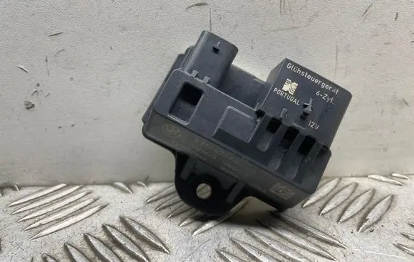 BMW 4 F36 Gran coupe Glow plug pre-heat relay 8519472