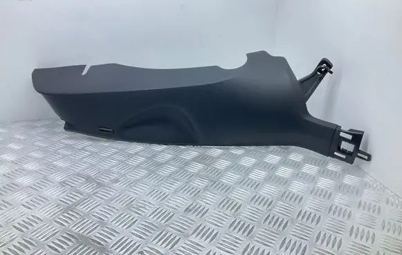 Skoda Kamiq Rear seat side bottom trim 657867766C