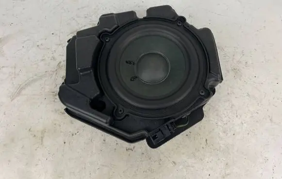 Audi A8 S8 D4 4H Front door speaker