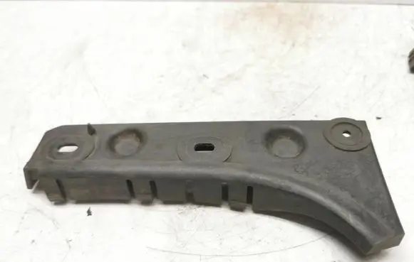 Audi A6 S6 C5 4B Front bumper mounting bracket 4B0807284B