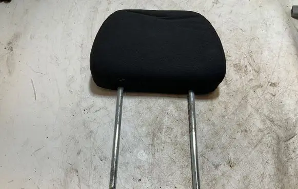 Mercedes-Benz Sprinter W906 Front seat headrest