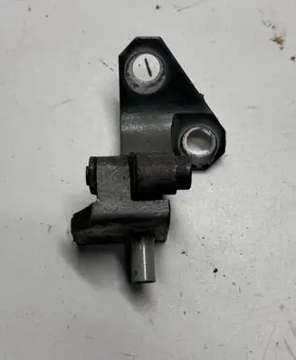 Volkswagen Golf VI Front door upper hinge 1K0831402M