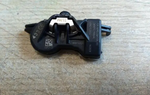 Mitsubishi Space Star Tire pressure sensor S180150004 NE63184