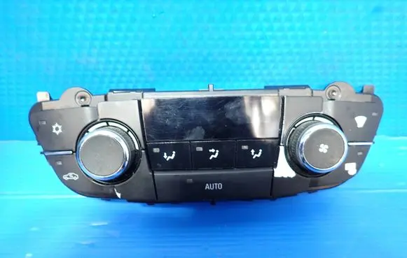Opel Insignia A Climate control unit 13273095