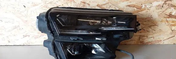 Skoda Karoq Headlight/headlamp 3307857