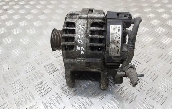Skoda Fabia Mk2 (5J) Generator/alternator 03D903025J