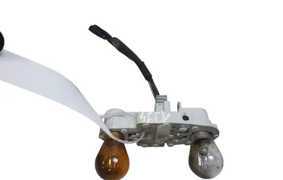 Ford Mondeo MK IV Tail light bulb cover holder