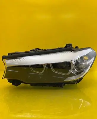 BMW 5 G30 G31 G38 Headlight/headlamp 8499111-04