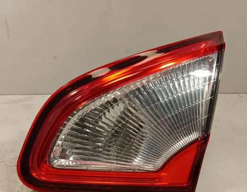 Nissan Qashqai Tailgate rear/tail lights B26550BR01A 89503209