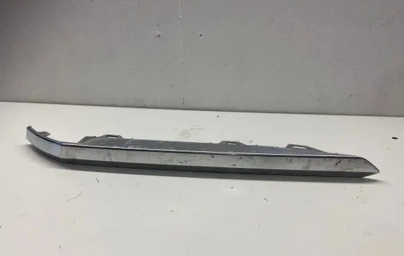 Volkswagen Touareg III Front bumper splitter molding 760853253