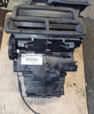 Ford C-MAX I Interior heater climate box assembly 7M5119B555AB