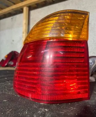 BMW 5 E39 Rear/tail lights 6900213