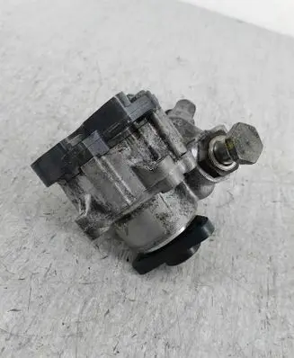 Volkswagen PASSAT B5.5 Power steering pump 91128