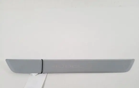 Tesla Model 3 Front sill trim cover 109084400C