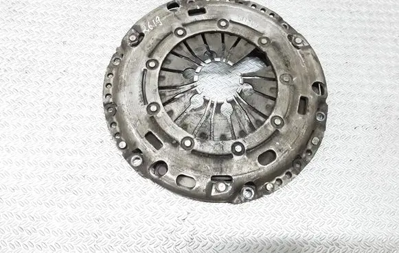Skoda Octavia Mk2 (1Z) Pressure plate TYPM228E