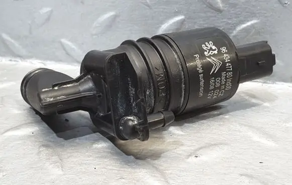 Citroen C5 Windscreen/windshield washer pump 9643447780
