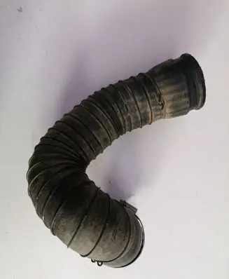 Mercedes-Benz CLK A208 C208 Intercooler hose/pipe A2025281482