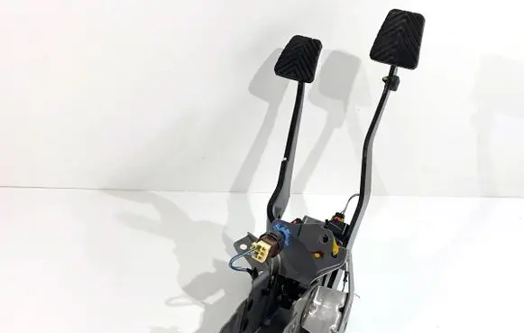 Mitsubishi Mirage VI G4 Attrage Pedal assembly 