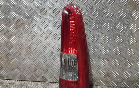 Volvo V70 Rear/tail lights 9154494