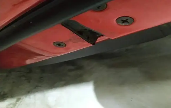 Mazda 5 Front door lock