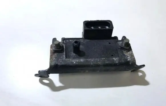 Renault Laguna I Air pressure sensor gm466