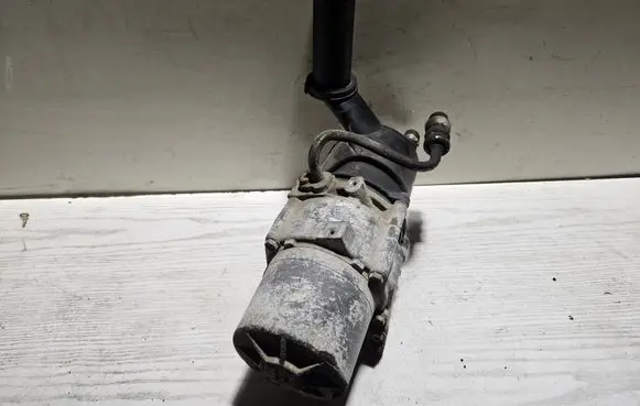 Peugeot 307 Power steering pump 113092 9646617180