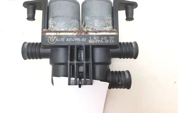 BMW 5 E39 Coolant heater control valve 8374995