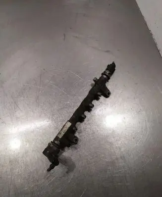 Skoda Yeti (5L) Fuel main line pipe 03L130089P 1700000246