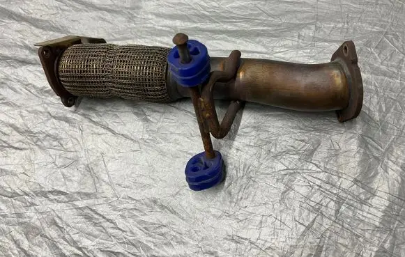 Volvo S60 Muffler pipe connector clamp 31293868