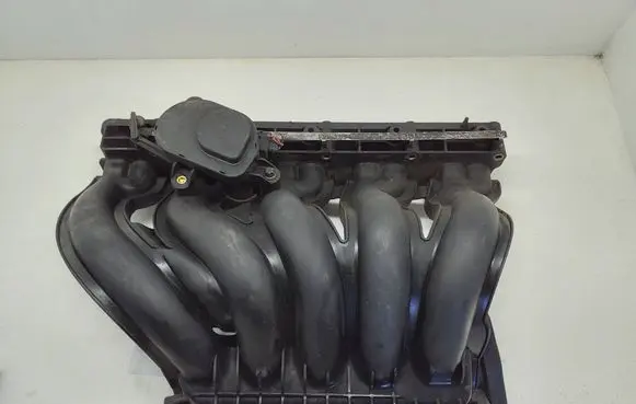 Mercedes-Benz E W211 Intake manifold A61209037